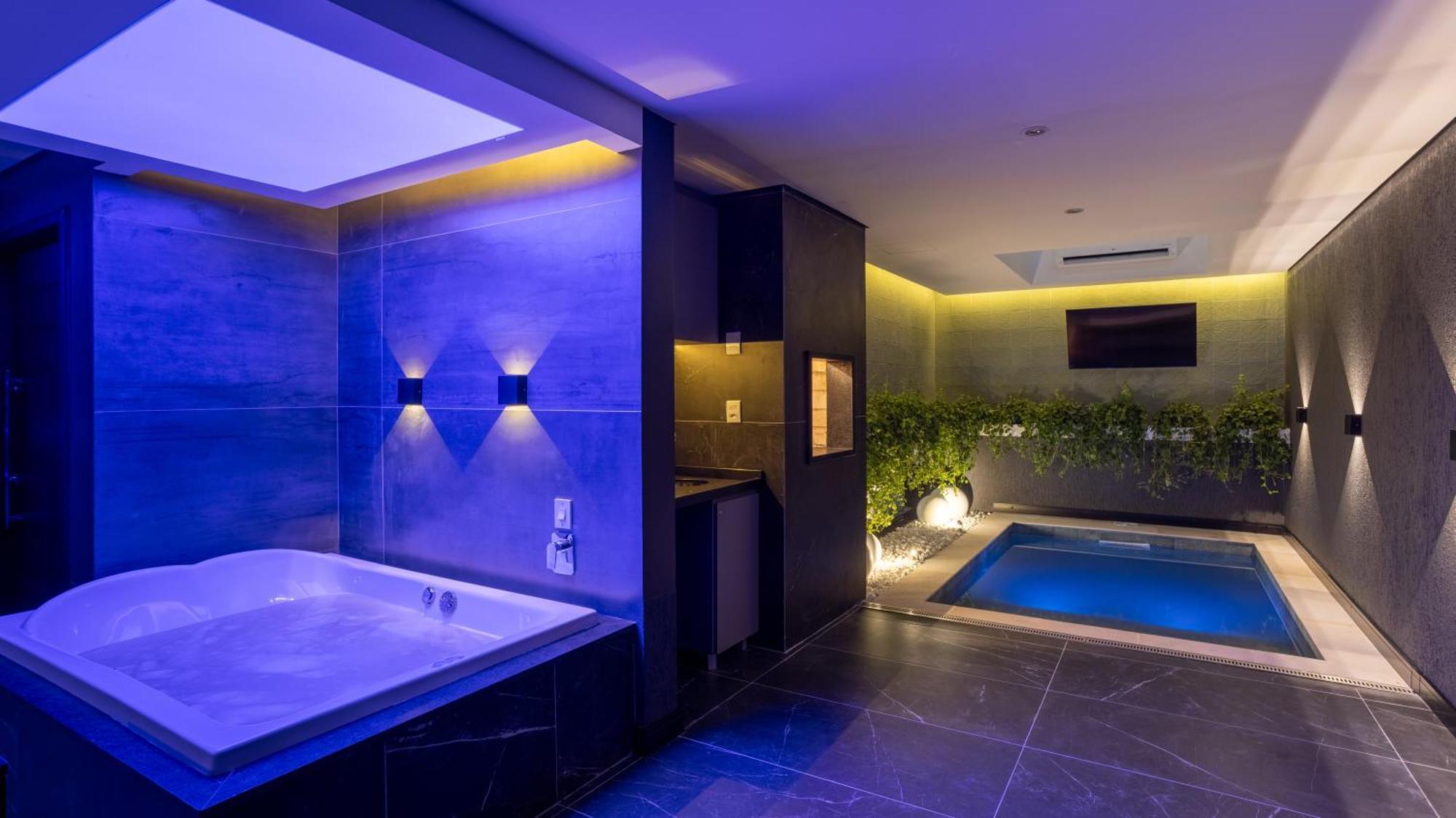 Junior Suite with Private Pool,1525220710:JPEG